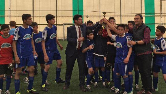 Ortaokullar Arası Yapılan Futbol Turnuvası Birinci Sürgü Dursun Şahin Ortaokulu Oldu.