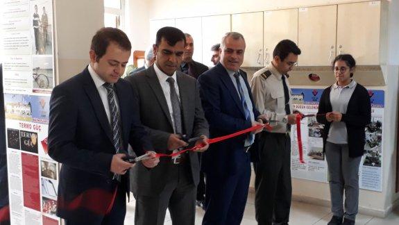 Doğanşehir Anadolu Lisesinde  TÜBİTAK 4006 Bilim Fuarı Açılmıştır.